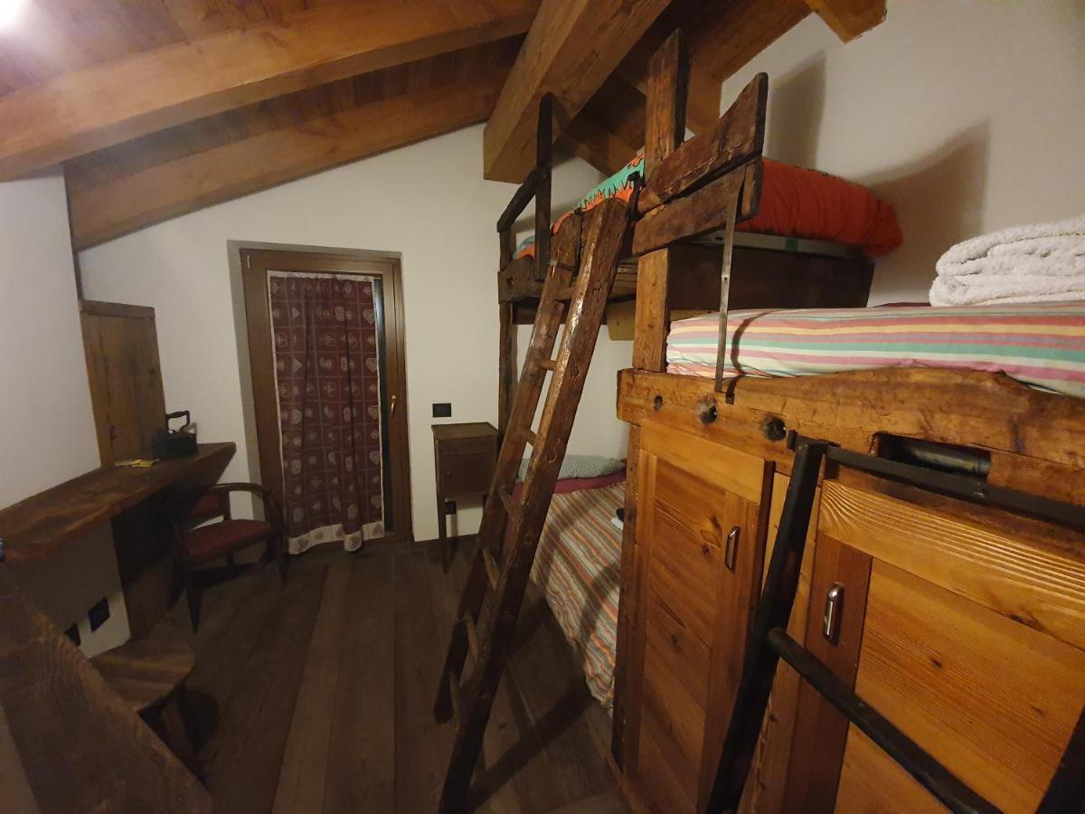 Villa La Tour Nus Bagian luar foto