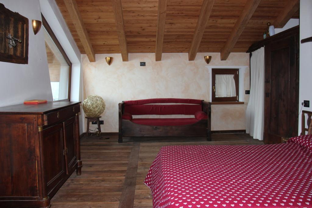Villa La Tour Nus Ruang foto
